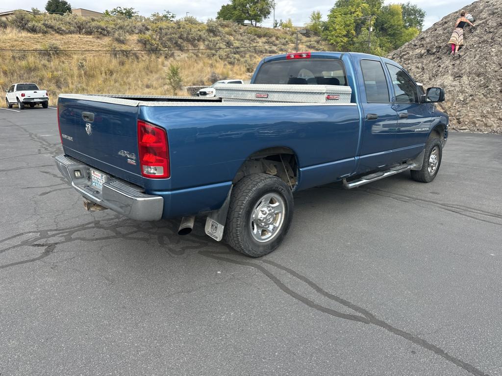 2005 Dodge Ram 3500 SLT photo 3
