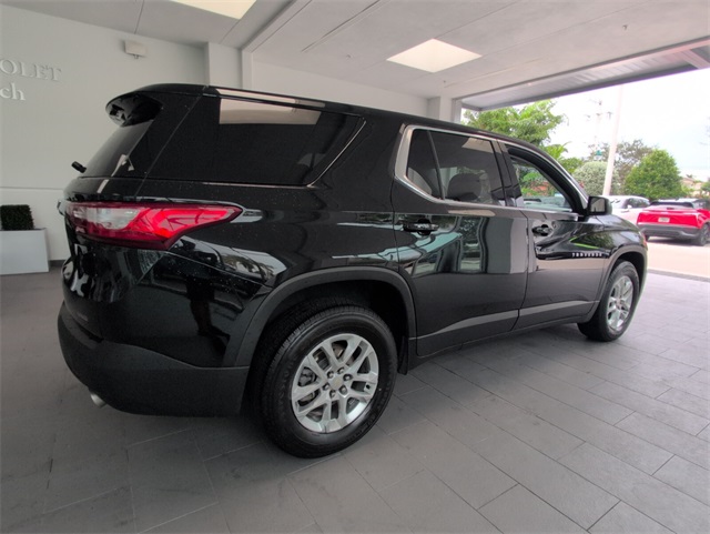 2021 Chevrolet Traverse LS photo 10