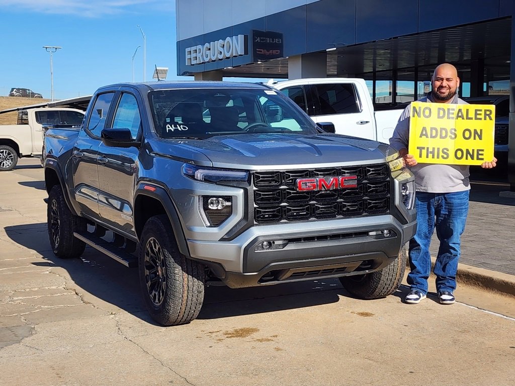 2026 GMC Canyon Elevation's photo