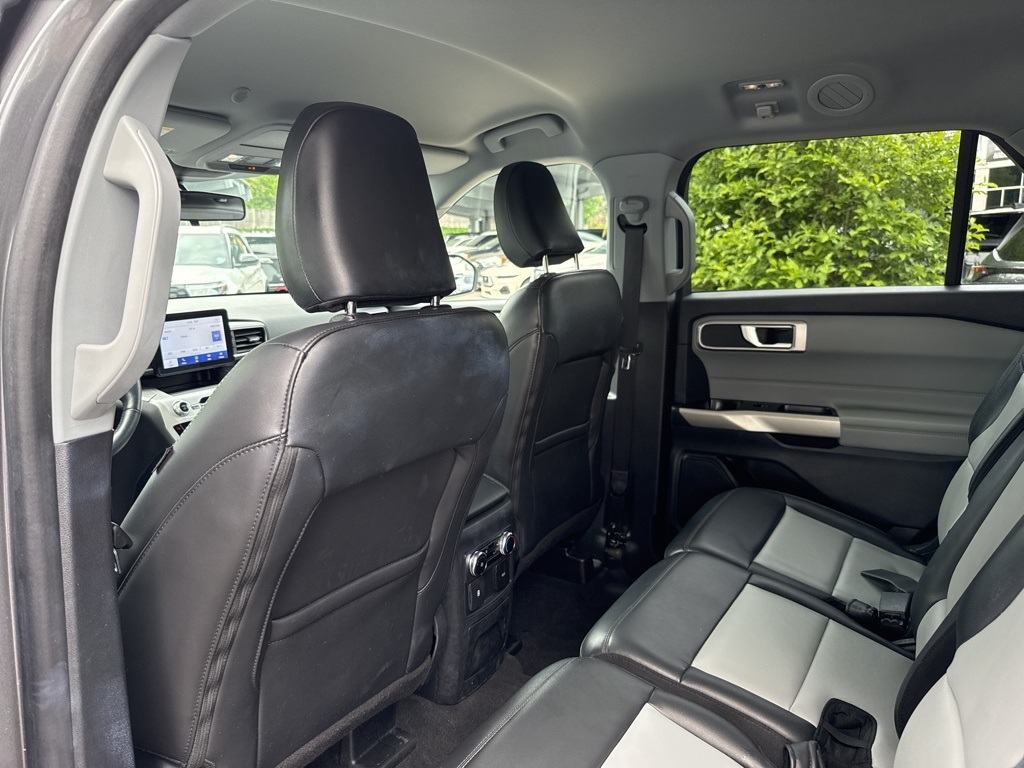 2022 Ford Explorer XLT photo 18