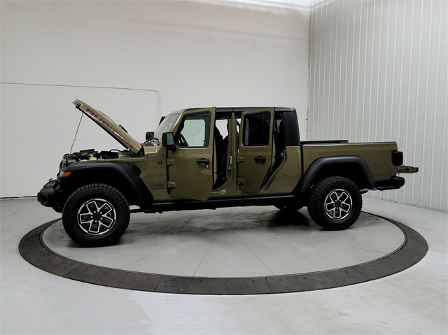 2025 Jeep Gladiator Rubicon photo 11