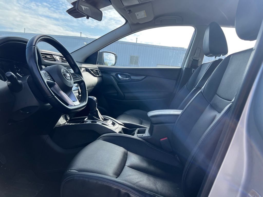 2022 Nissan Rogue Sport SL photo 10