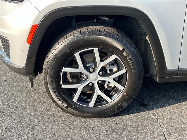 2024 Jeep Grand Cherokee Limited photo 10