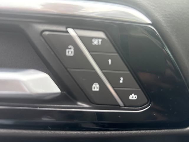 2025 Chevrolet Suburban Z71 photo 29