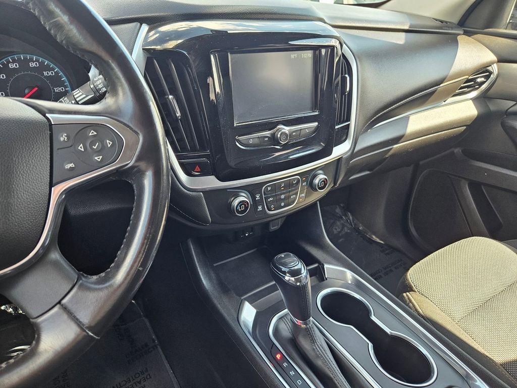 2019 Chevrolet Traverse Cloth photo 16