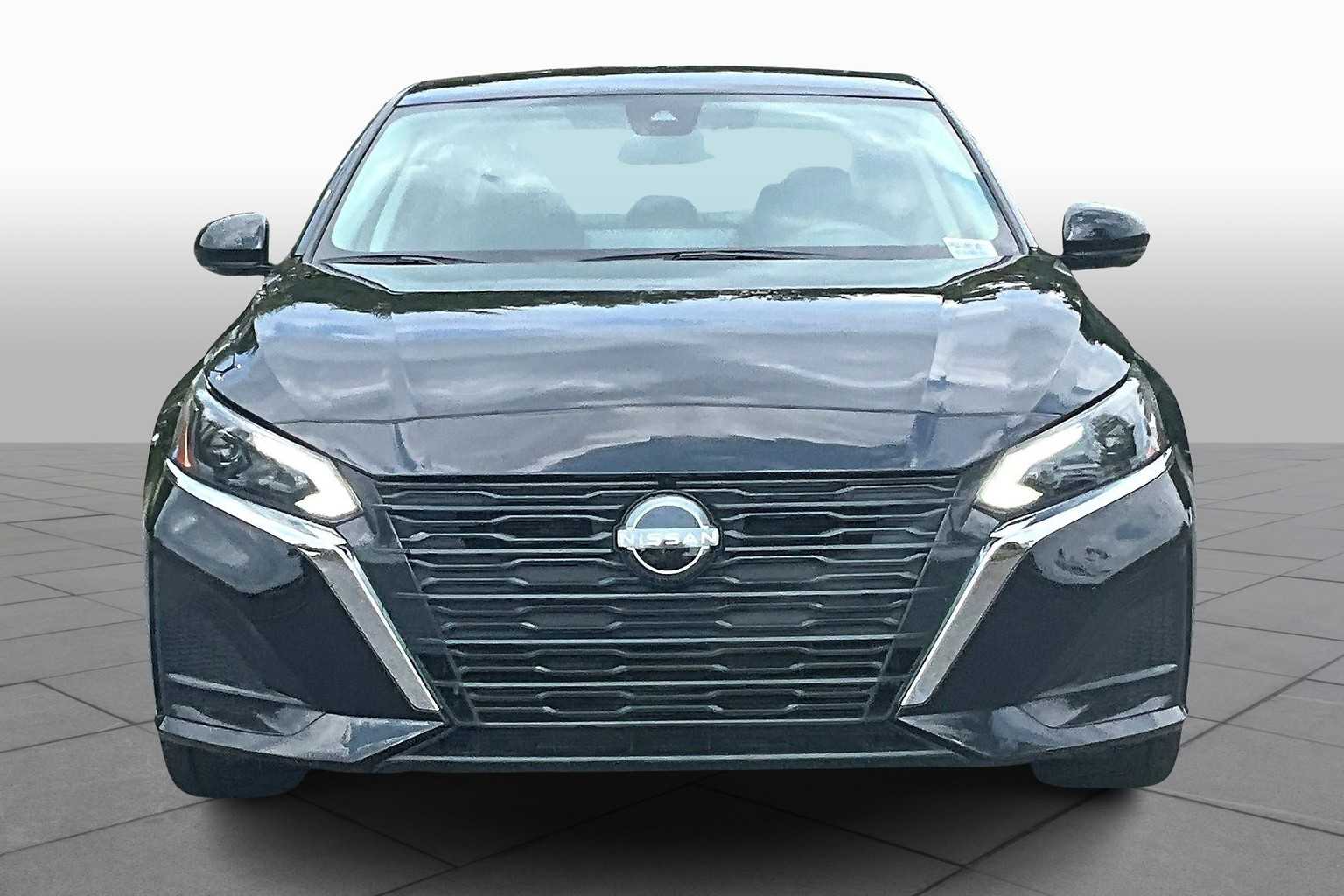 2023 Nissan Altima 2.5 SL photo 3