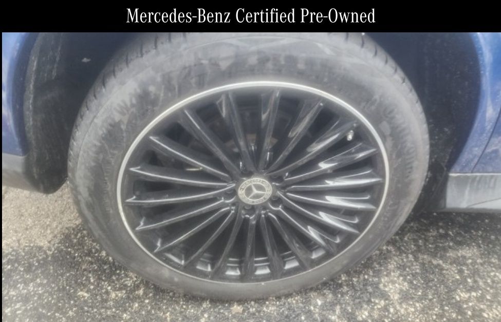 2023 Mercedes Benz GLC 300 4MATIC photo 4