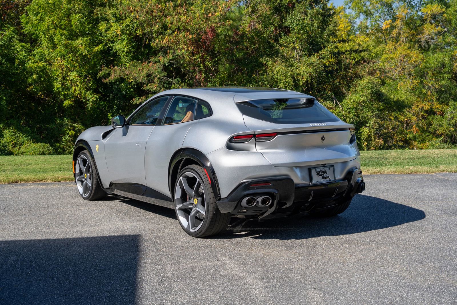 2025 Ferrari Purosangue Base photo 2
