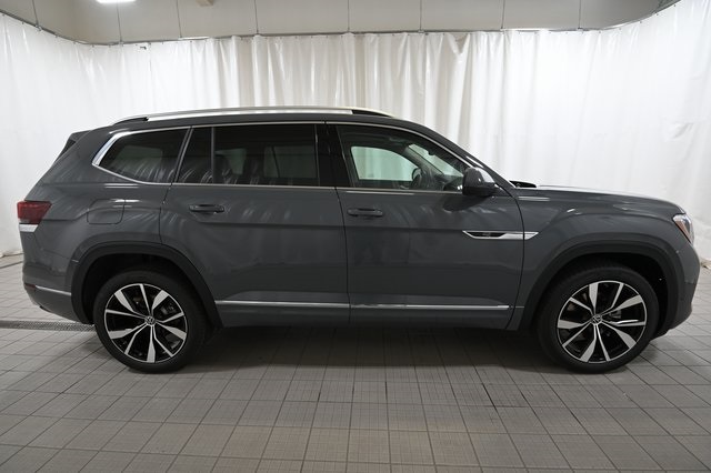 2025 Volkswagen Atlas SEL Premium R-Line photo 5