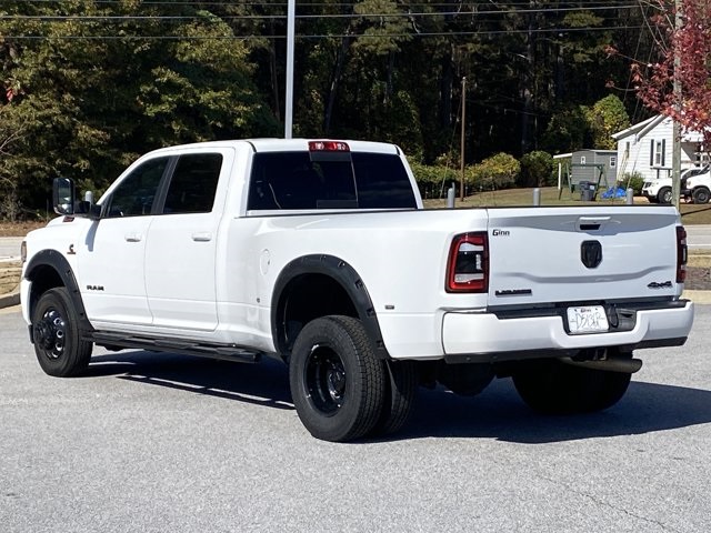 2022 Ram 3500 Laramie photo 4