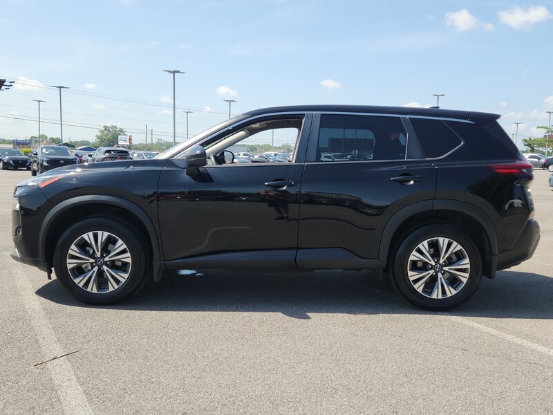 2023 Nissan Rogue SV photo 4