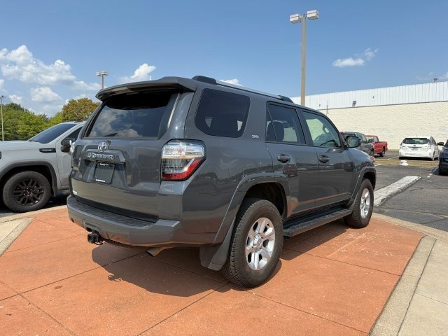 2024 Toyota 4Runner SR5 photo 4