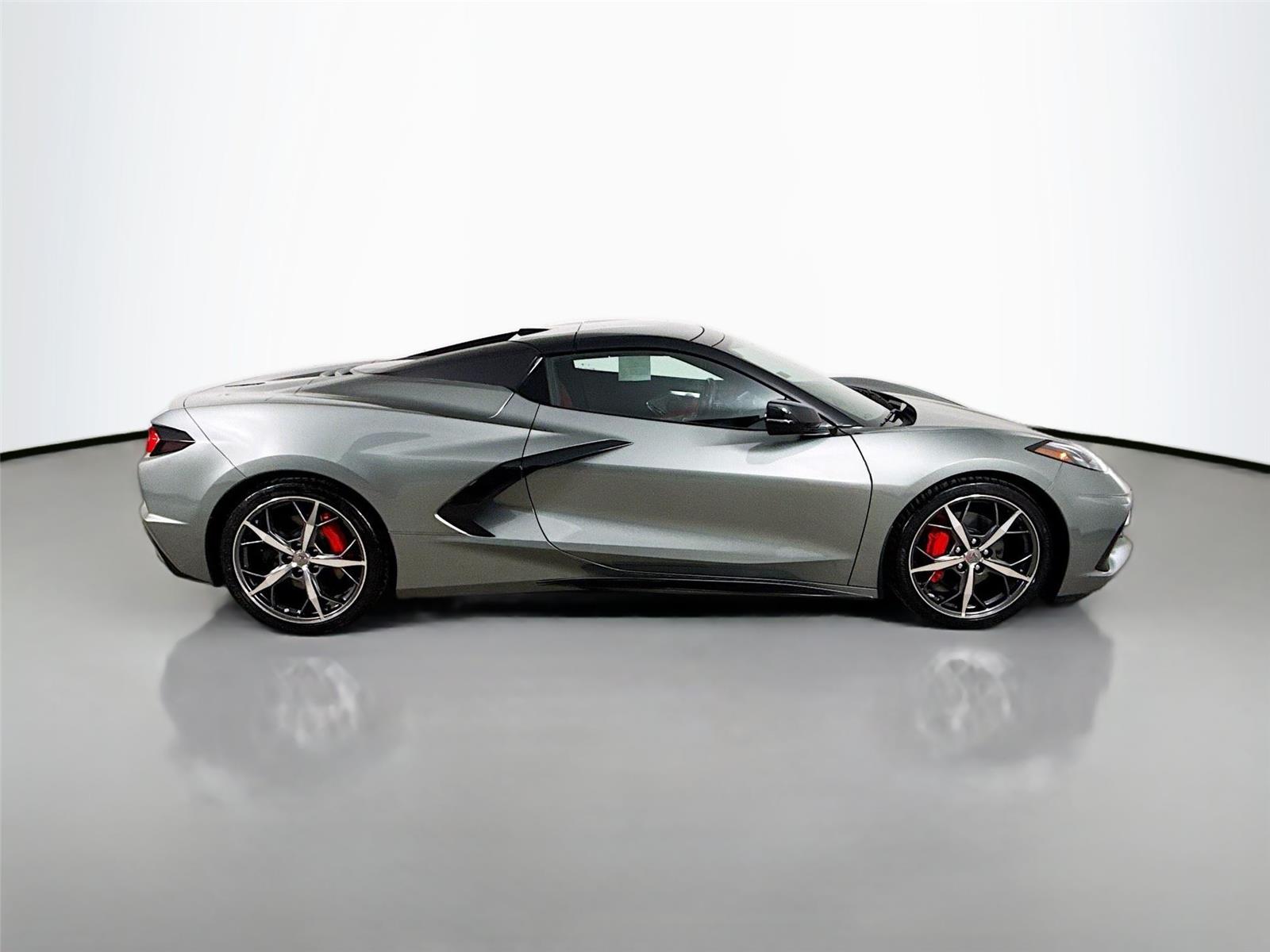 2022 Chevrolet Corvette Stingray 2LT photo 8