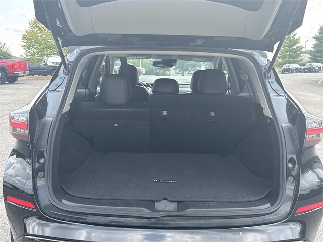 2023 Nissan Murano SV photo 13
