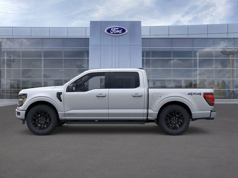 2025 Ford F-150 XLT photo 2