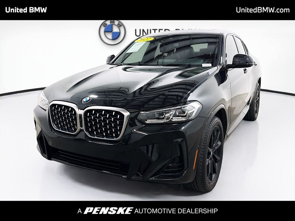 2022 BMW X4 30i's photo