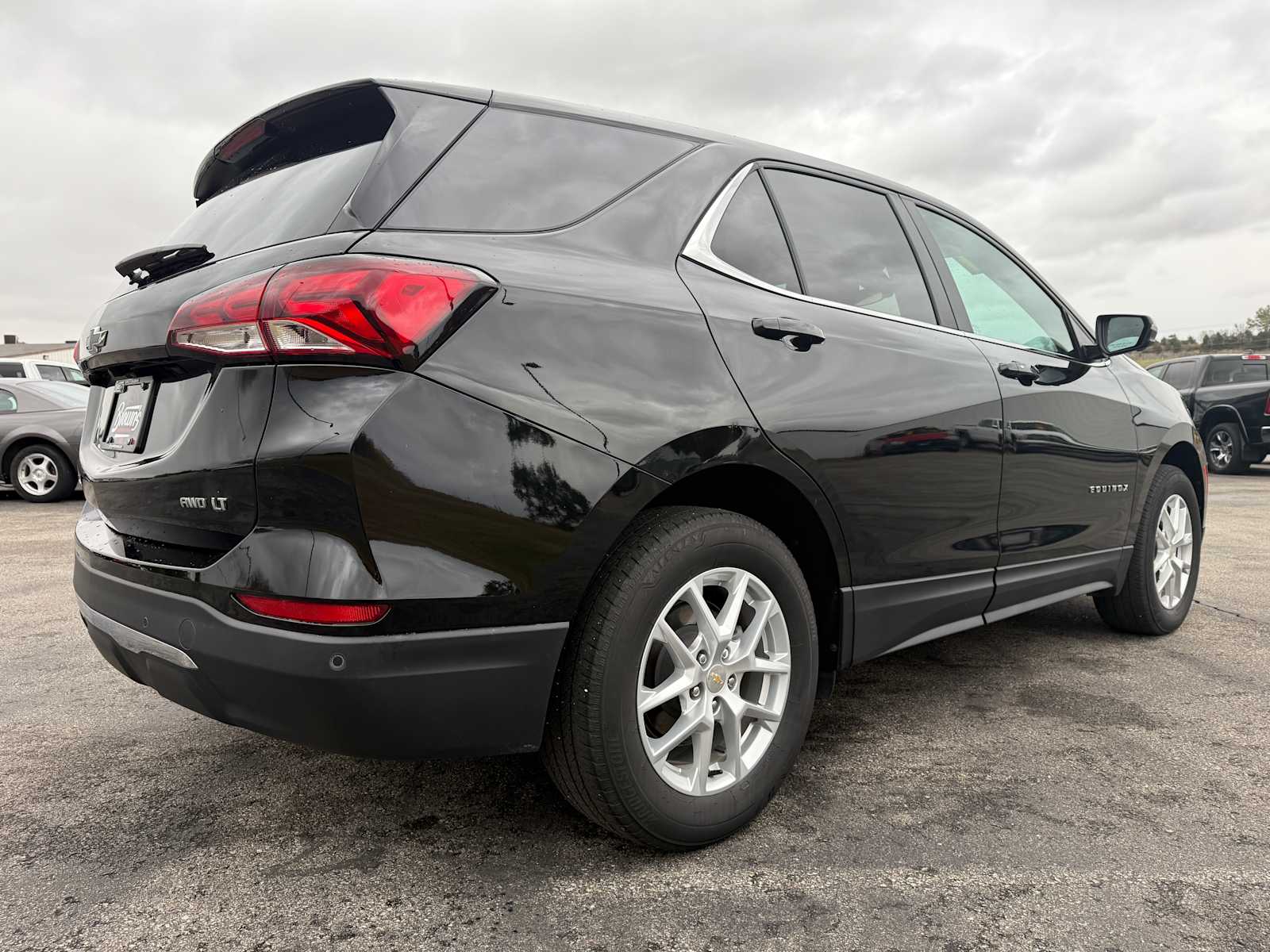 2024 Chevrolet Equinox LT photo 3