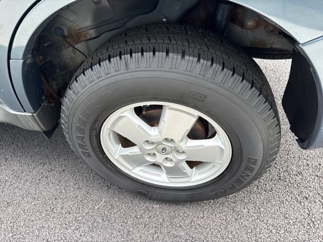 2011 Ford Escape XLS photo 10