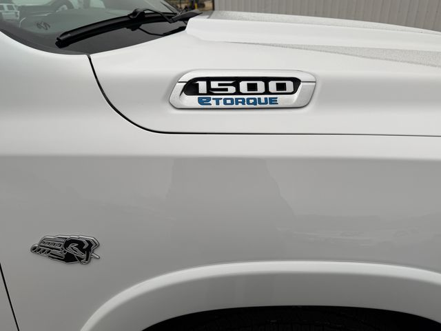 2026 Ram 1500 Laramie photo 4