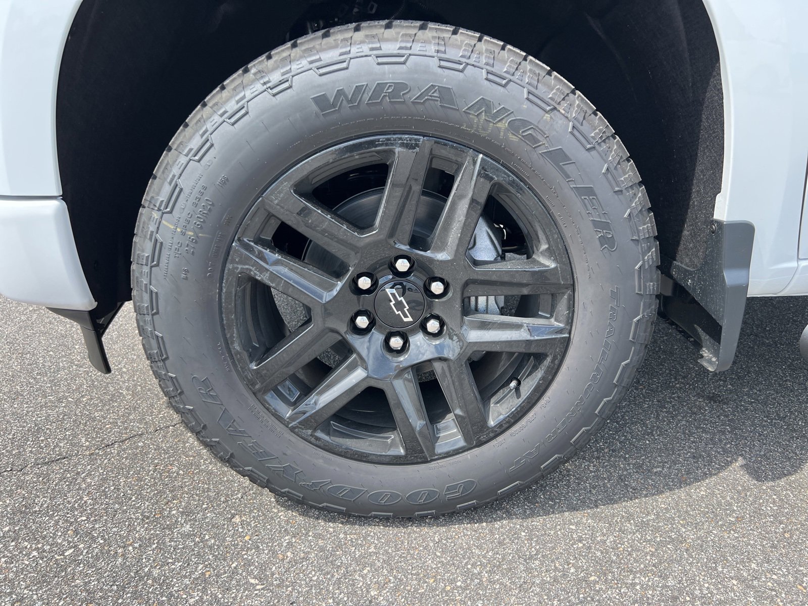 2026 Chevrolet Silverado 1500 RST photo 9
