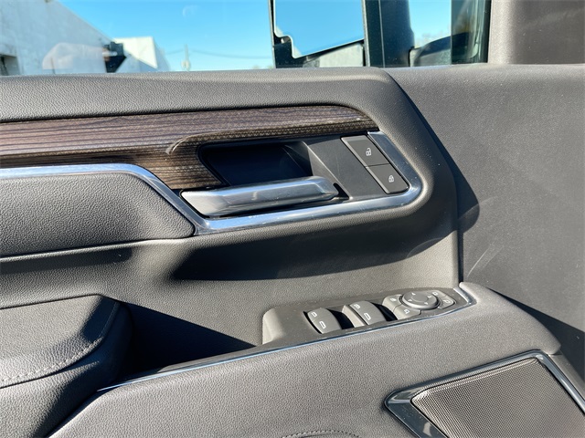 2025 CHEVROLET SILVERADO HD - Image 23