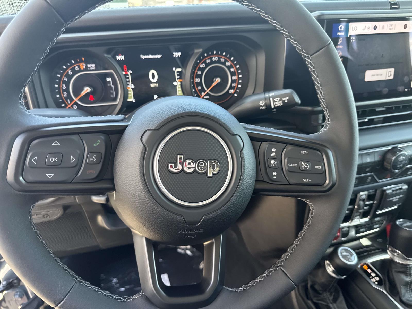 2025 Jeep Gladiator Sport S photo 10
