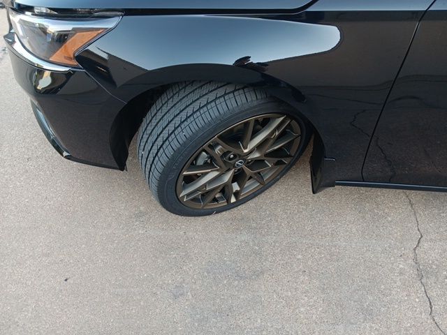2025 Nissan Altima 2.5 SR photo 10