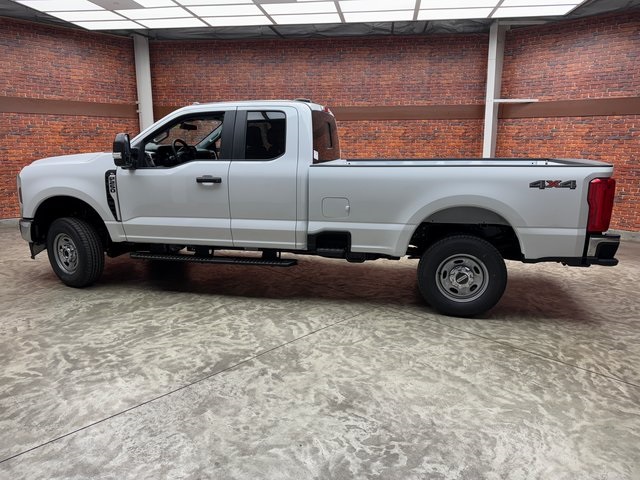 2025 Ford F-250 XL photo 2