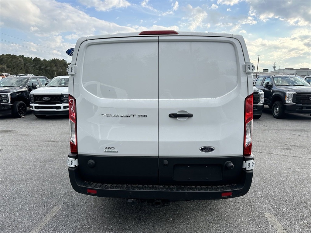 2024 Ford Transit photo 5