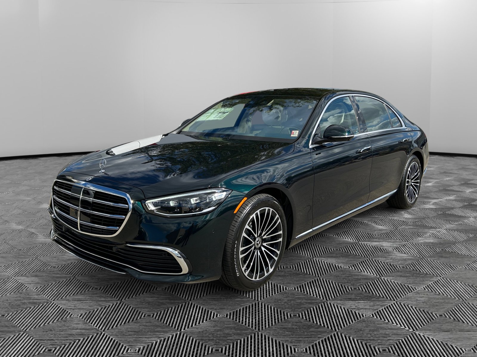 2026 Mercedes Benz S 580 4MATIC photo 7