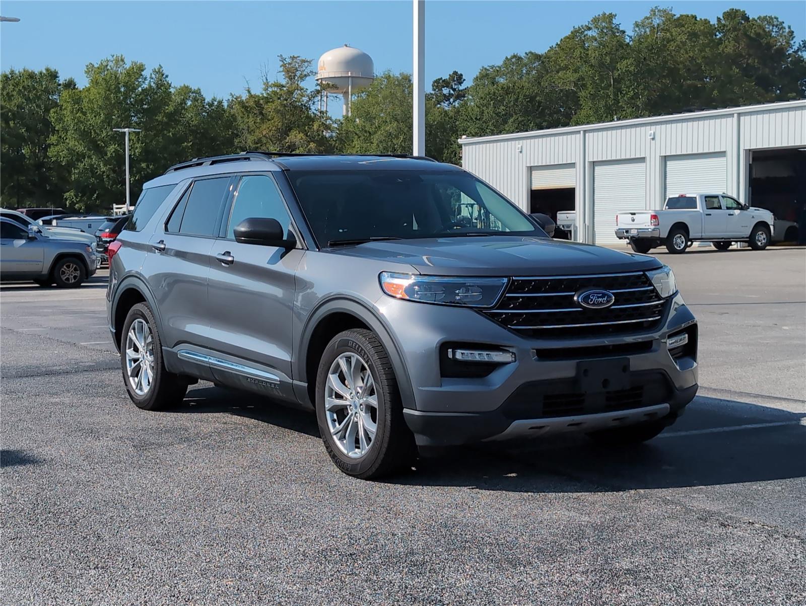 2022 Ford Explorer XLT photo 4