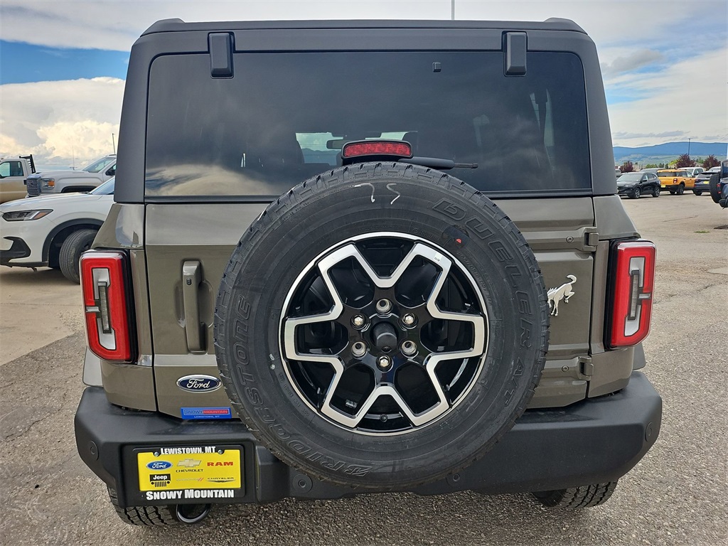 2025 Ford Bronco Outer Banks photo 13