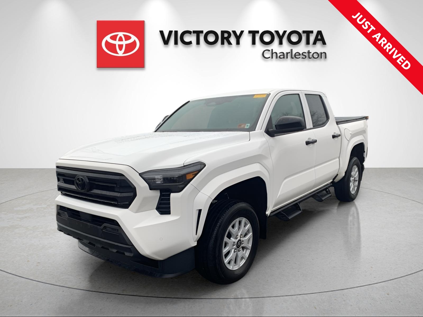 2024 Toyota Tacoma SR's photo