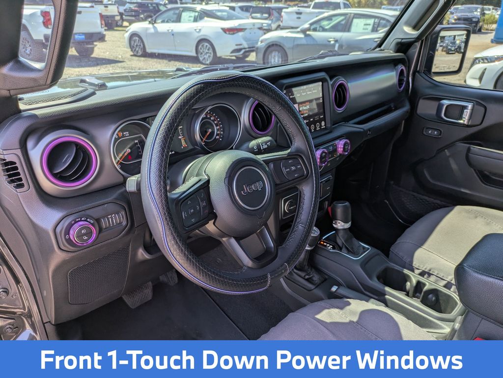 2022 Jeep Gladiator Willys photo 11