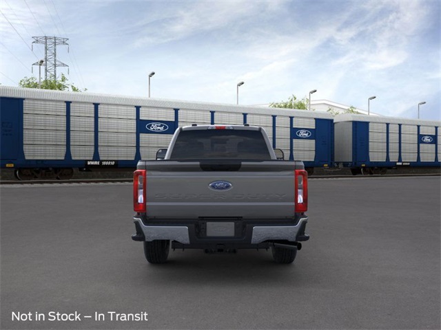 2025 Ford F-350 photo 5