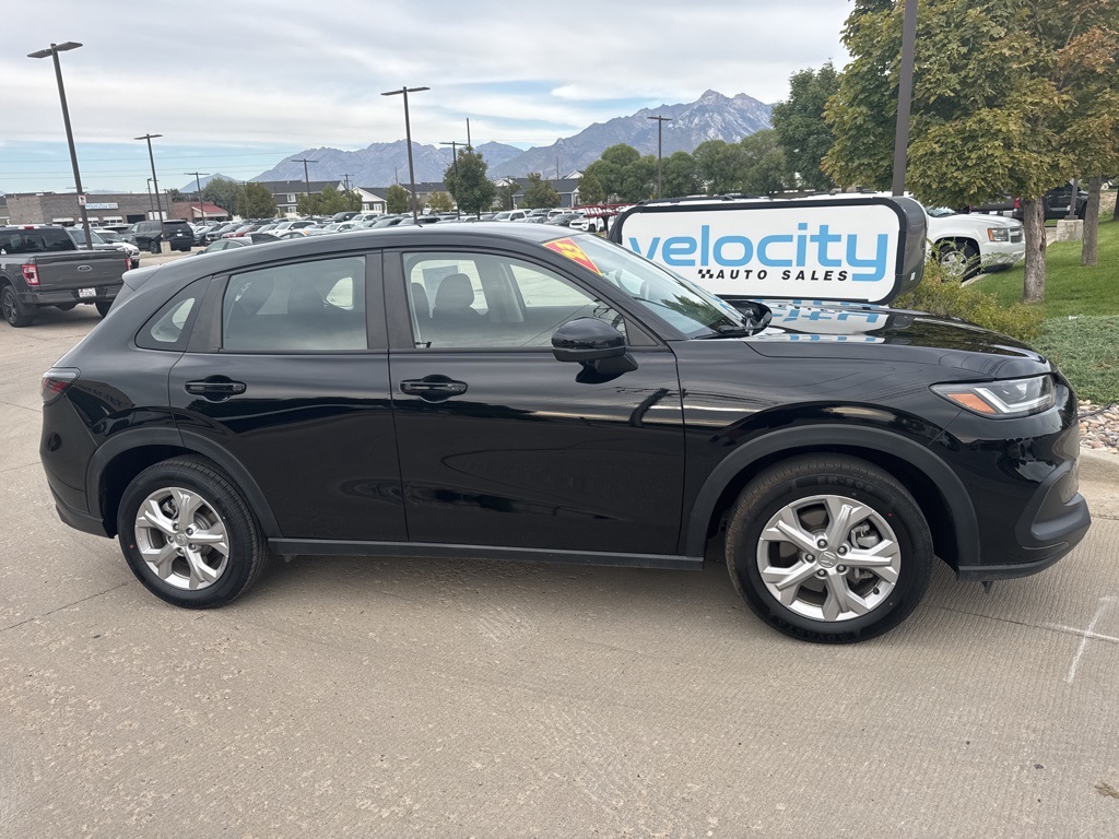 2023 Honda HR-V LX photo 8