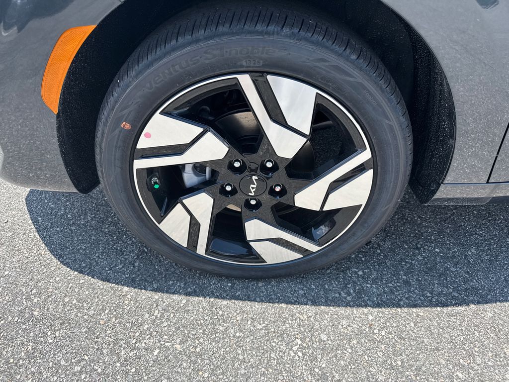2025 Kia Soul GT-Line photo 9