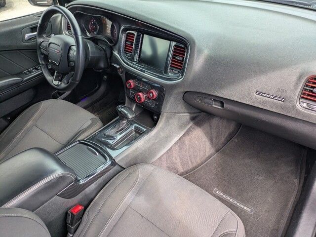 2016 Dodge Charger R/T photo 28