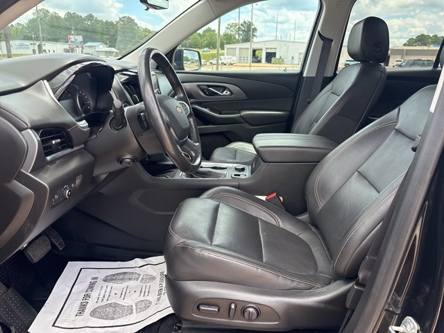 2021 Chevrolet Traverse Premier photo 17