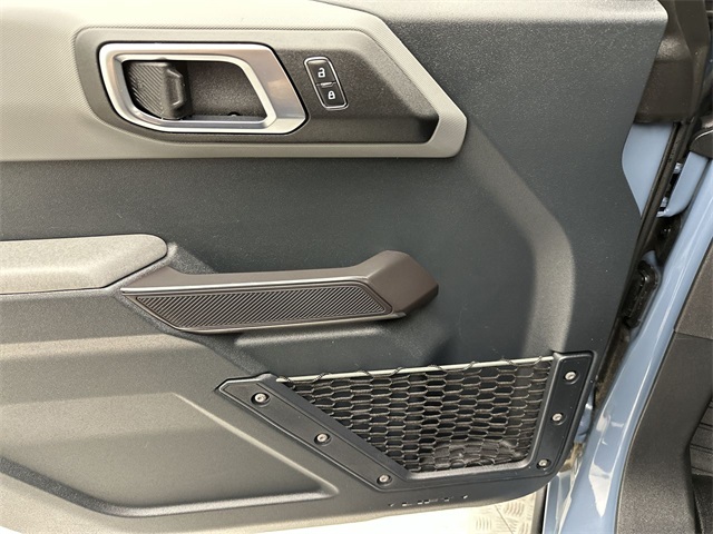 2024 Ford Bronco Everglades photo 5