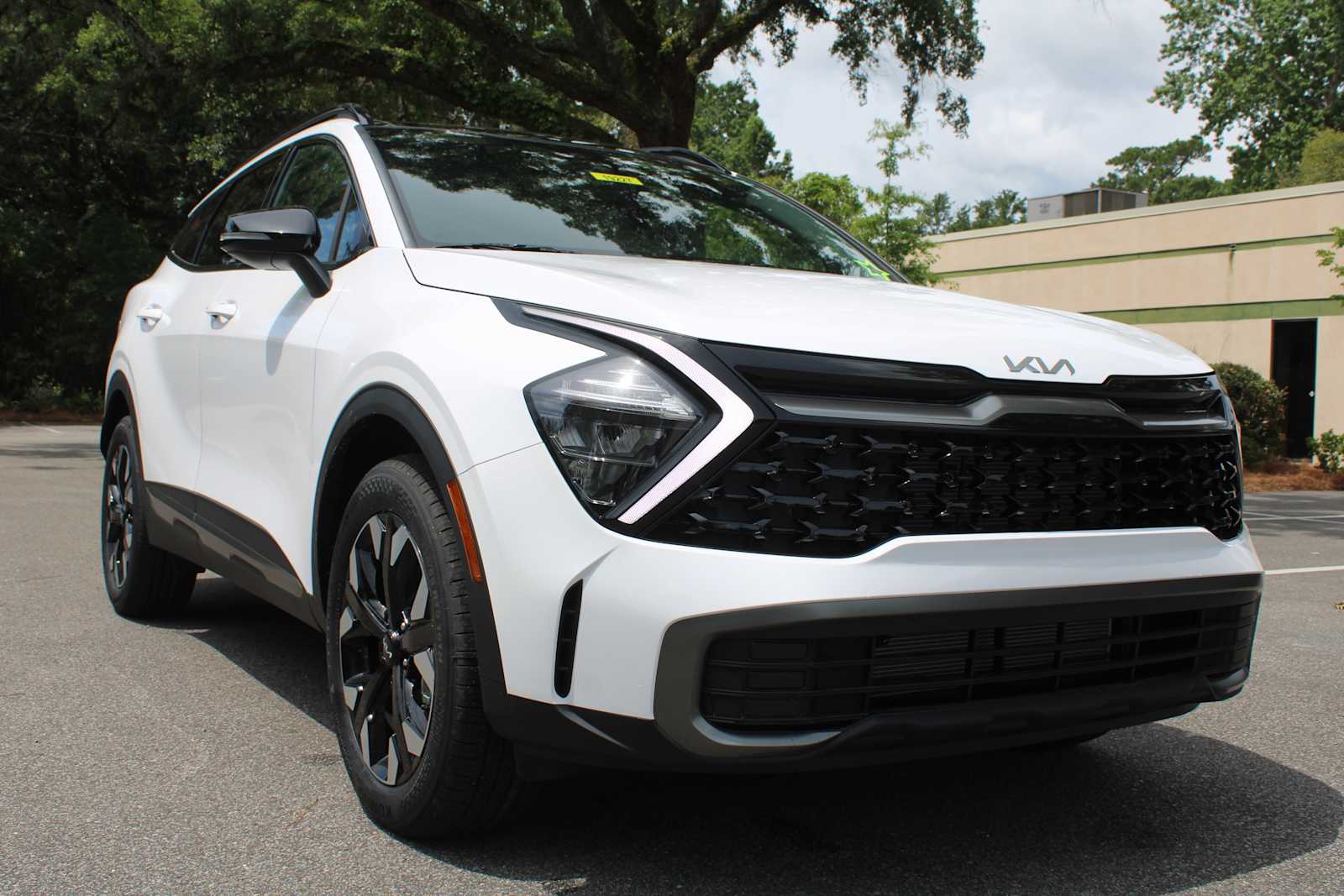 2025 Kia Sportage X-Line photo 2