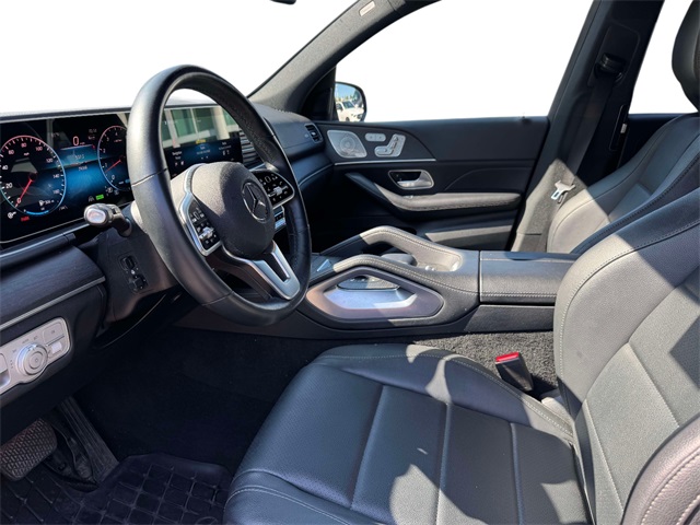 2022 Mercedes Benz GLS 450 4MATIC photo 4