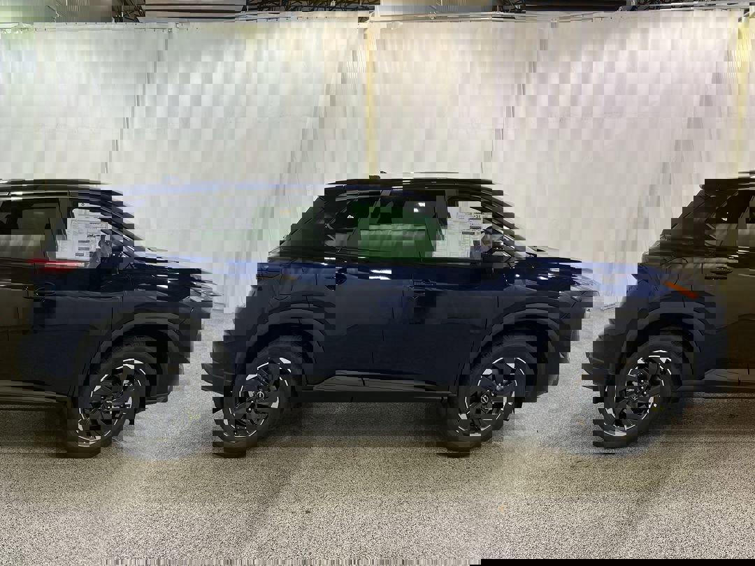 2026 Nissan Rogue SV photo 3