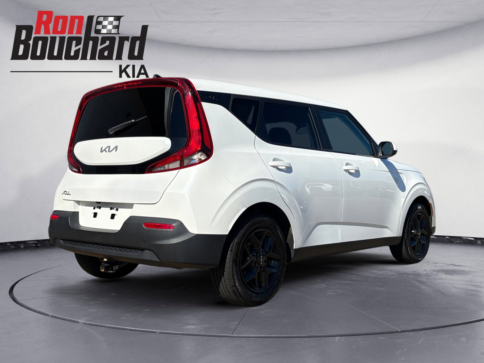 2022 Kia Soul LX photo 2