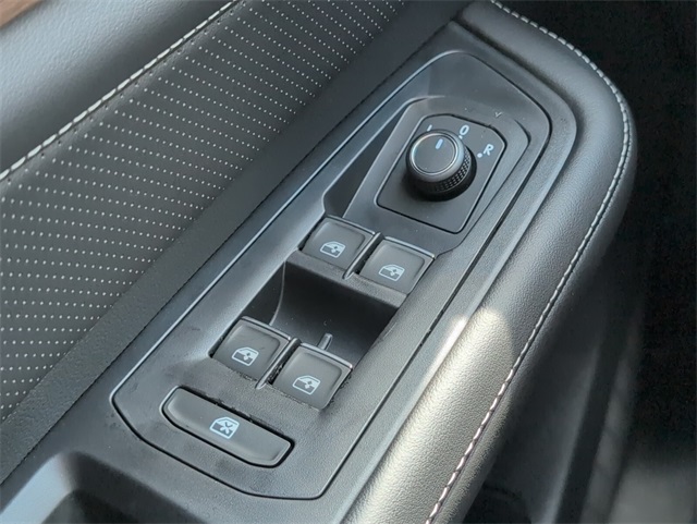 2026 Volkswagen Atlas SE Technology photo 13