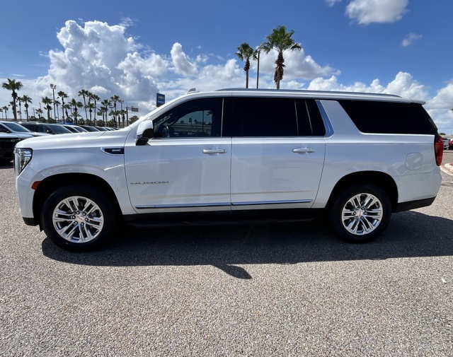 2023 Gmc Yukon XL SLT photo 4