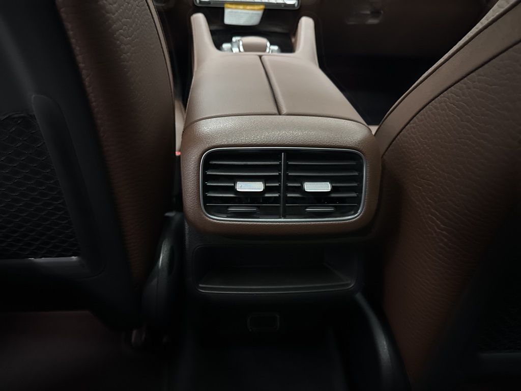 2026 Mercedes Benz GLE 450 4MATIC photo 22