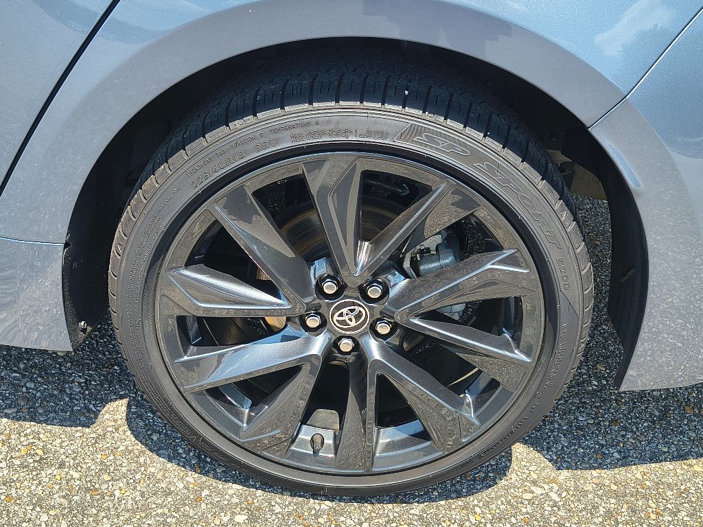 2024 Toyota Corolla SE photo 3