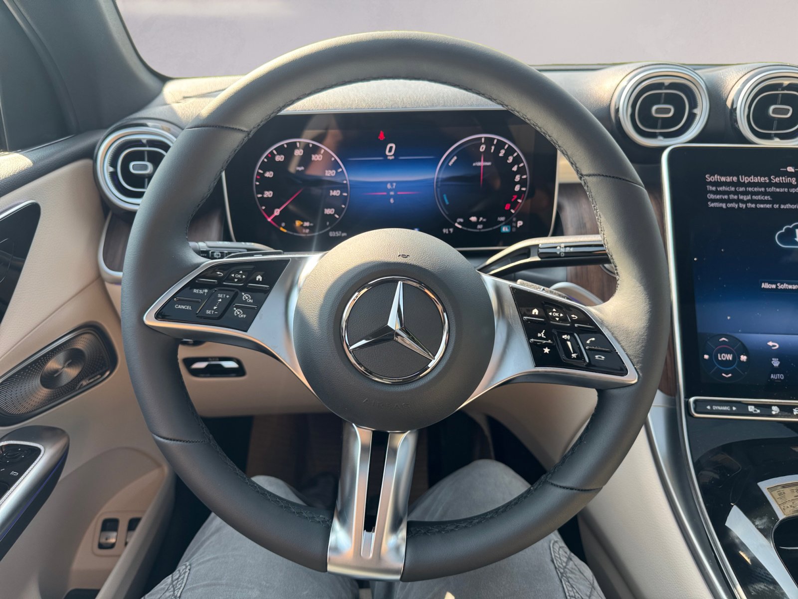 2026 Mercedes Benz GLC 350e 4MATIC photo 14