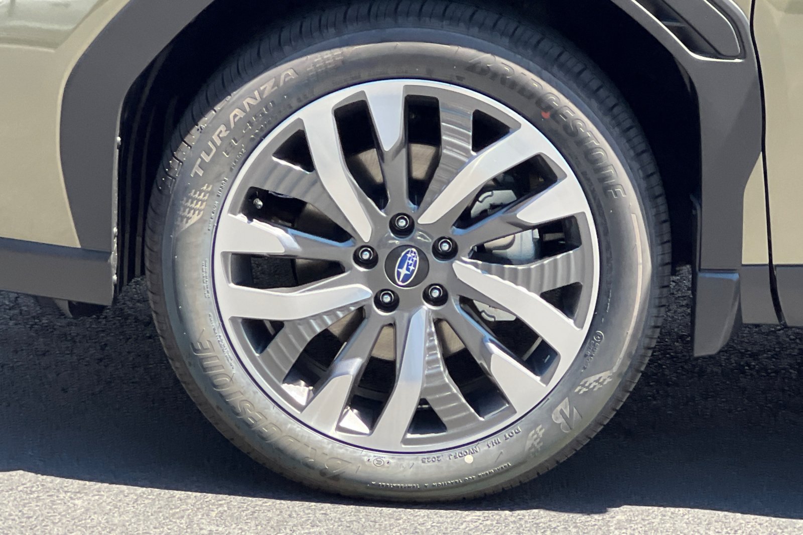 2025 Subaru Forester Touring photo 25